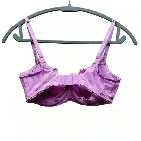 {Victoria's Secret} "Dream Angels Push-Up Without Padding" Sheer Unlined Bra - Picture 2 of 3